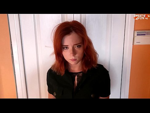 ❤️ A Guardia di Sicurezza hà punitu una bella donna per un tacchettu - Cum in bocca ❤️❌ Pornografia russa à co.hqpornvideos.ru ﹏