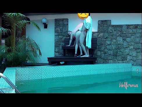 ❤️ Boss invita a cameriera à a piscina, ma ùn pudia resiste à un caldu ❤️❌ Pornografia russa à co.hqpornvideos.ru ﹏